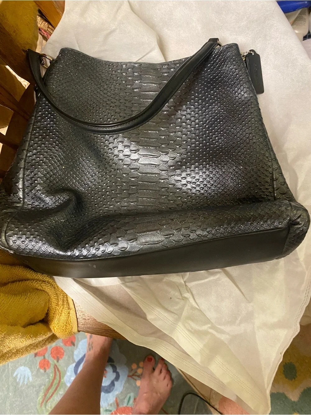 Great bag only used a few times in excellent condition